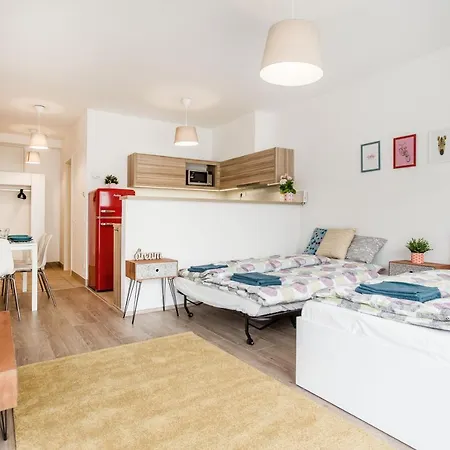The Downtown Chill Apartment Budapest Exterior photo
